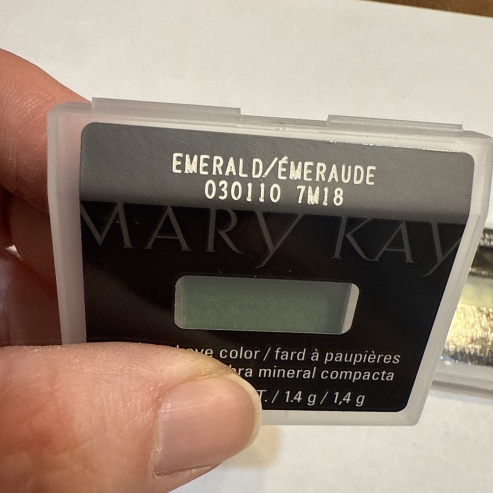 Lot of 2 Mary Kay Mineral Eye Color Emerald Green 030110 Discontinued NEW - Picture 3 of 6